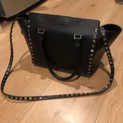 (値下げ)Valentino ロックスタッズ ショルダーバッグ オフィス
