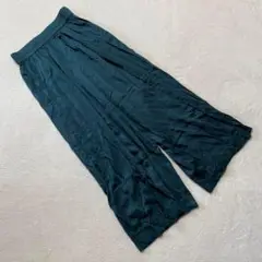 ⭐️ガウチョパンツ⭐️ モスグリーン 楽チン　さらさら　ウエストゴム　体型カバー