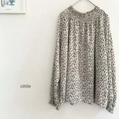 ottilie シャーリングネックレオパードシフォンブラウス5510