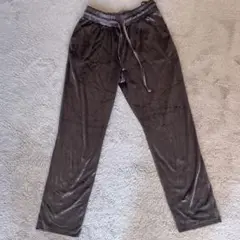 ベロア素材パンツ