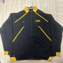 NIKE 90s ナイロンジャケット　アイオワ
