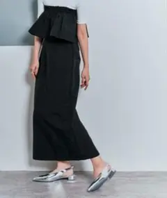 W:Huku フリル付きブラックスカート ロングスカート