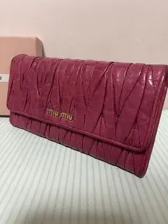 ミュウミュウ MIU MIU マトラッセ 長財布