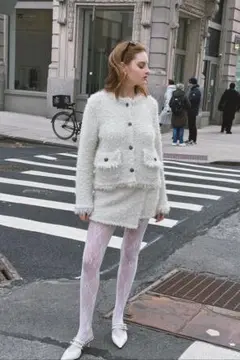 THE TOÉ Fifth Avenue Mini Skirt (ivory)