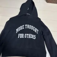 MORE THOUGHT FOR OTHERS クロップドパーカー