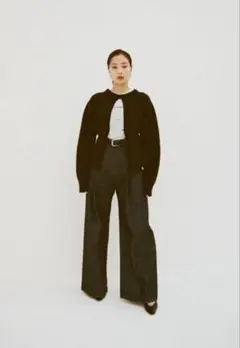 限定価格clane 広瀬すずコラボ　TUCK WIDE DENIM PANTS