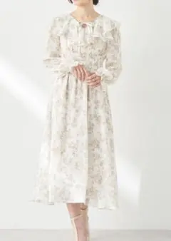 earth music&ecology 隠れバンビ　花柄　ワンピース