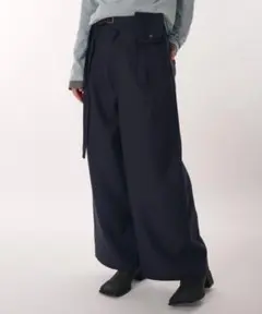 【美品】muhet ミュエータ ポケット付きスラックスパンツ　ネイビー　M