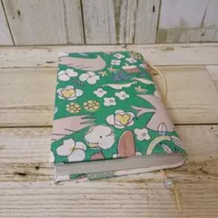 鳥と花と木の実 文庫本サイズ ブックカバー ハンドメイド
