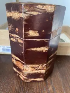 くさ忠 桜皮細工 茶筒 十二角 葡萄柄 茶壺 茶道具 茶道 茶入れ 3点セット 桜皮細工 総皮茶筒 らでん平桜と茶さじセット（樺細工） | 角館