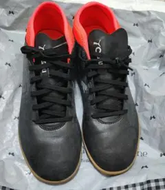 PUMA ONE フットサルシューズ UK5 ブラック/レッド