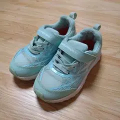 瞬足！　19cm　子供　スニーカー　SYUNSOKU
