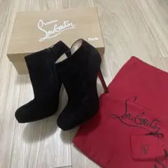 Chrirtian louboutin ショートブーツ
