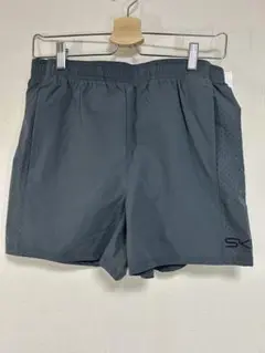 SKINS（スキンズ）パンチングランニングショートパンツ M