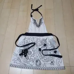 花柄刺繍ハルターエプロン