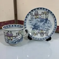 五代　佐藤走波　七十五才　染錦独活文カップ＆ソーサー　コレクター放出品 五代 佐藤走波 七十五才 染錦独活文カップ＆ソーサー コレクター