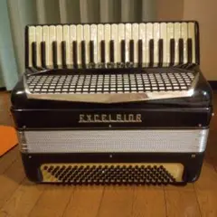 【教本付き！】EXCELSIOR 400 S 赤 アコーディオン 教本付き！】EXCELSIOR 400 S 赤 アコーディオン - メルカリ