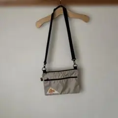 KELTY ベージュ　サコッシュ