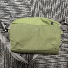 中古　ベルロイ・ショルダーバッグ　Venture Sling 9L