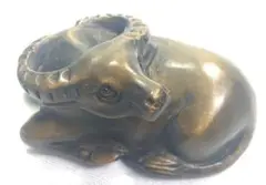 柘植根付　置物　十二支牛の彫刻　黄楊繊細彫刻　木製。