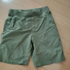 ユニクロ(Мサイズ)オリーブグリーン ショートパンツ
