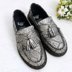 Item thumbnail for item 4b57b2ee-dcb6-4b44-b601-64c2032b797d