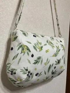 ハンドメイドショルダーバッグ