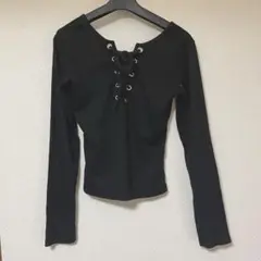 黒　トップス