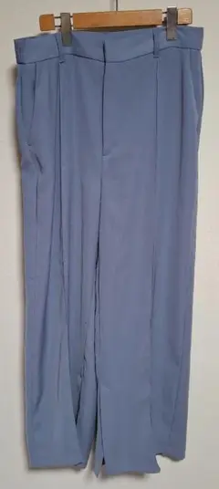センターピンタックワイドパンツ　GU 春夏用