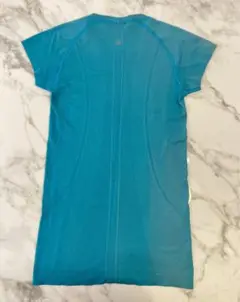 ルルレモン　６　Tシャツ　半袖　ランニング　トレーニング