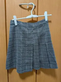 レディーススカート　グレー　チェック　しまむら
