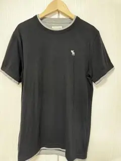 Abercrombie & Fitch ブラック Tシャツ XS