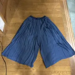 ダークブルー プリーツ ワイドパンツ