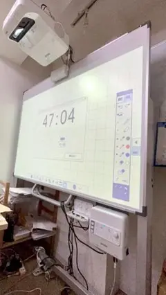 電子黒板 EPSON プロジェクター EB-695WT