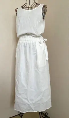 新品　リネン　ノースリーブワンピース