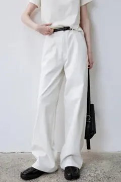 新品 tageechita ホワイトストレートワイドパンツ スラックス タジチタ