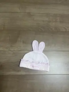 ウサギの耳付きピンクベビー帽子 Fサイズ