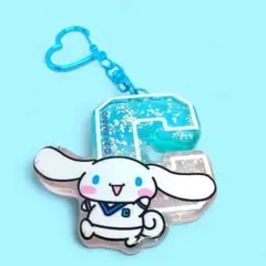 韓国　サンリオ公式商品　シナモロール　アクリル　イニシャル　C 　キーホルダー