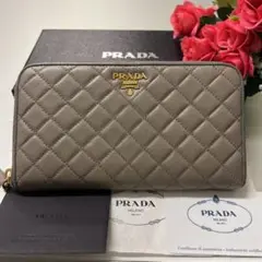 未使用に近い‼️ プラダ 財布 長財布 キルティング ラウンドファスナー