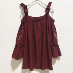 匿名⭐️ディアマイミンクス トップス オフショル 七分袖 赤 刺繍 ブラウス