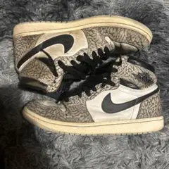 Nike Air Jordan 1 High OG "White Cement