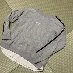 グレー 長袖トレーナー　ブリーズ　140センチ