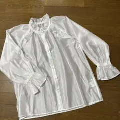 ホワイト フリル襟 長袖シャツ
