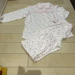 パジャマ　140cm 上下セット