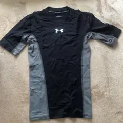 未着用　アンダーアーマー　Tシャツ黒　SM