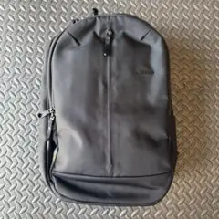 Incase Tracks Backpack 25L Black