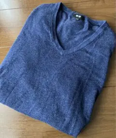 ユニクロ　ネイビー Vネック ニットセーター　カシミヤ混　サイズL