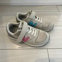 ニューバランス　スニーカー　21.5㎝