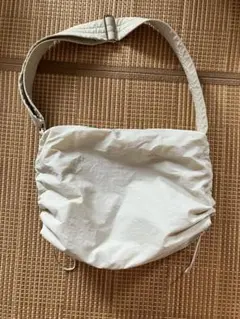 撥水軽量ショルダー　グローバルワーク