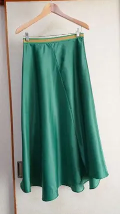 ★ 新品未使用 ★ MOUSSY マウジー サテン ロング フレア スカート